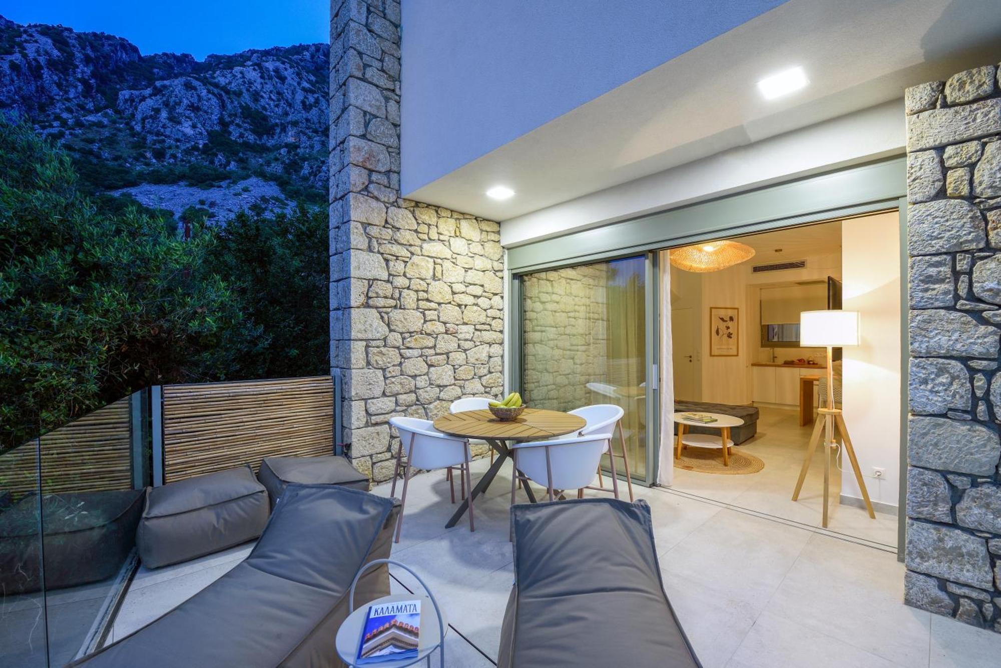 Lithos Retreat 1 Villa Kalamata Exterior photo